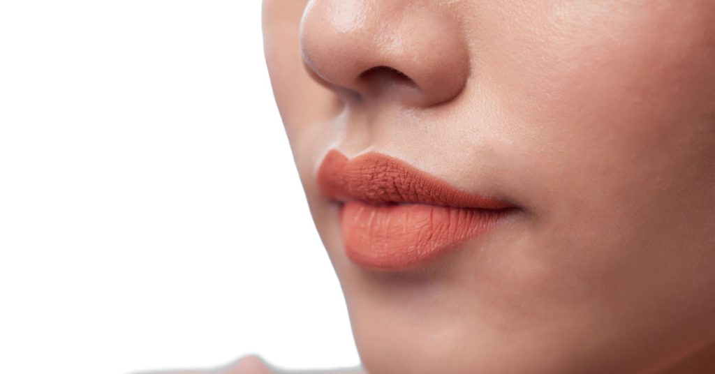 Aumento de labios con ácido hialurónico